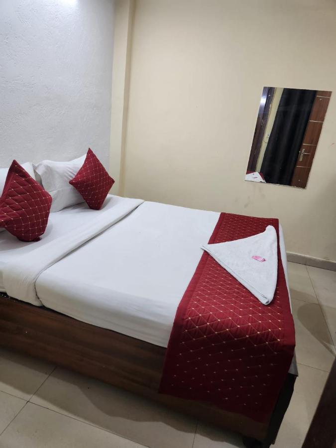 Hotel Cozy Cave New Delhi Luaran gambar