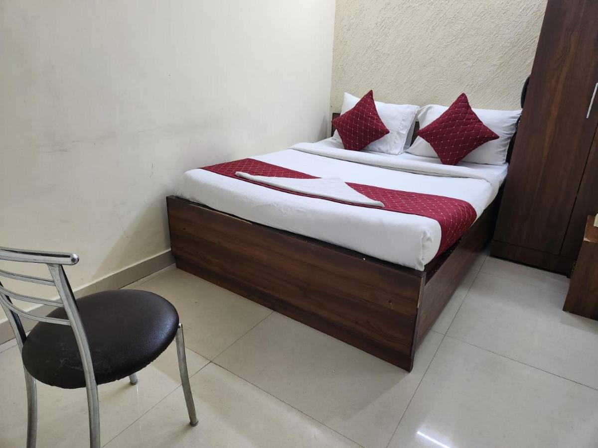 Hotel Cozy Cave New Delhi Luaran gambar