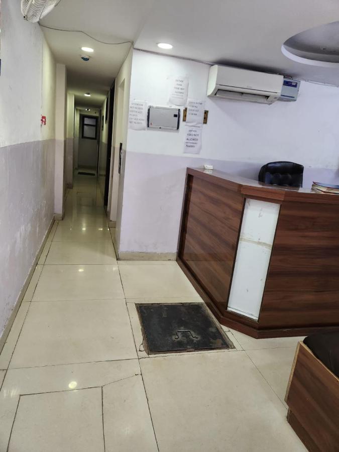 Hotel Cozy Cave New Delhi Luaran gambar
